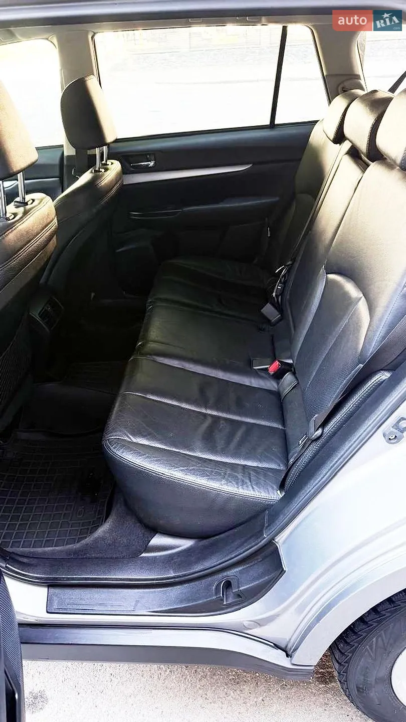 2011 Subaru Outback - мініатюра 29