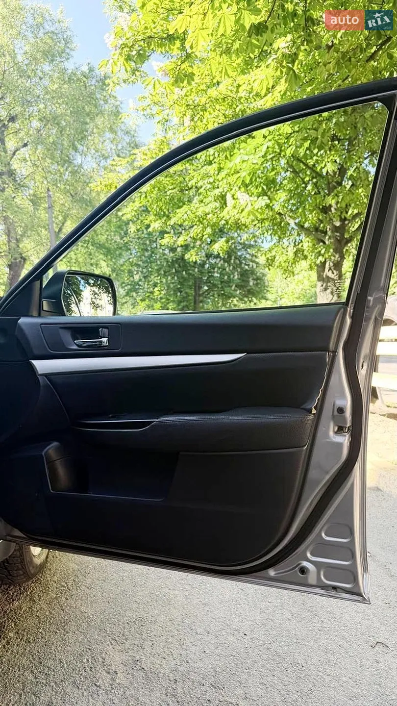 2011 Subaru Outback - мініатюра 36