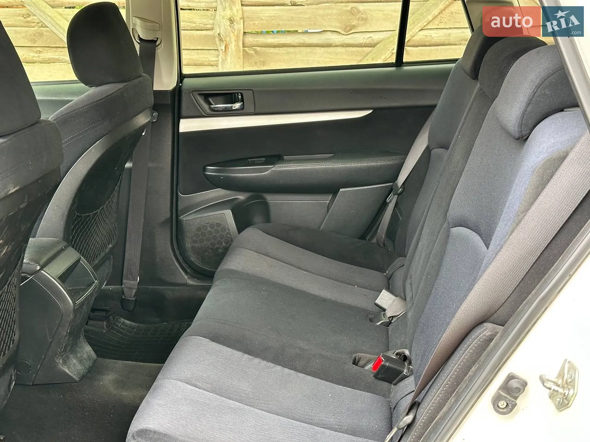 2011 Subaru Outback - мініатюра 25
