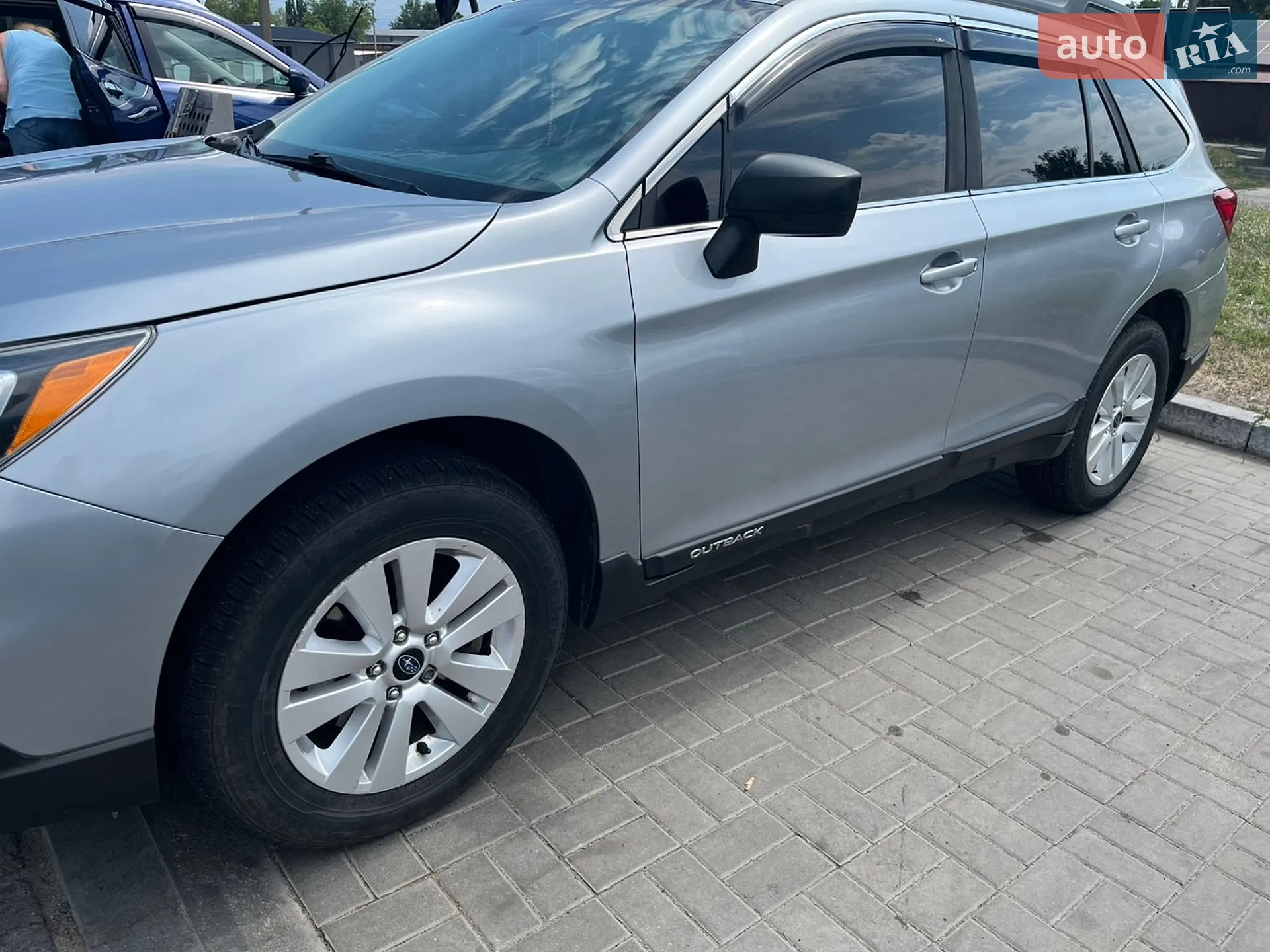 2017 Subaru Outback - мініатюра 2