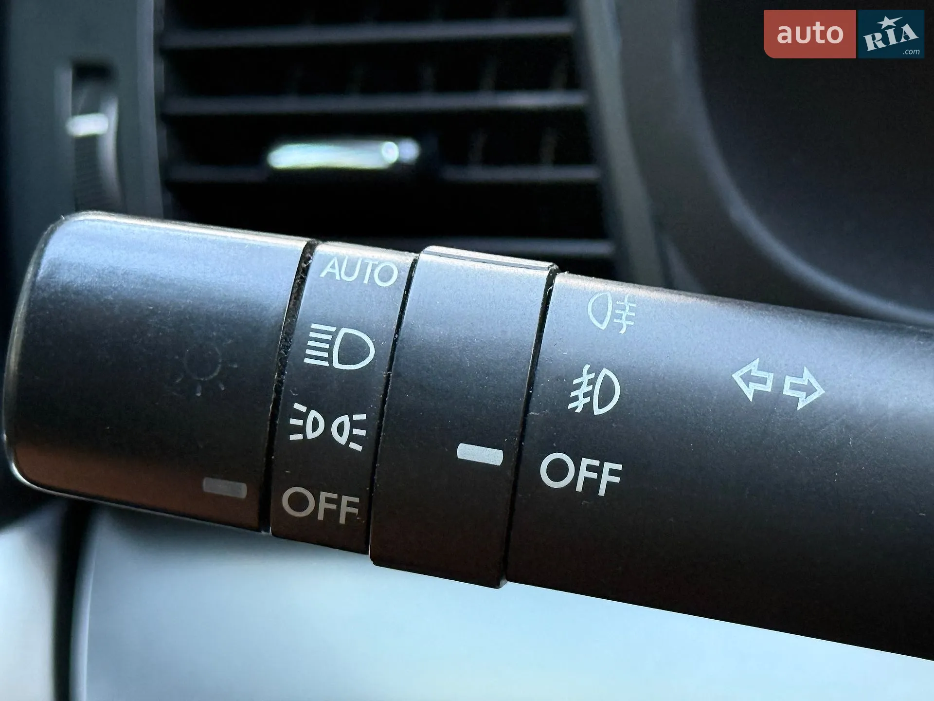 2011 Subaru Outback - мініатюра 46