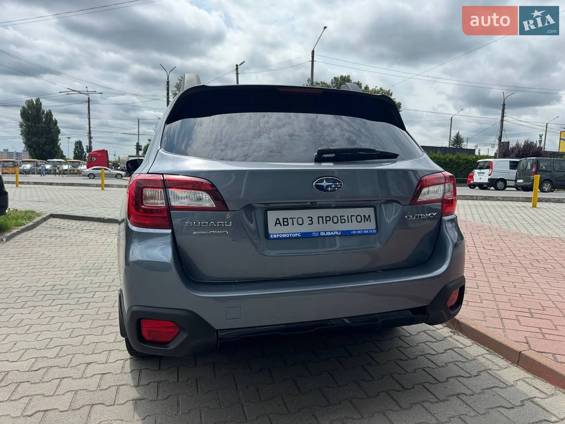 2017 Subaru Outback - мініатюра 4