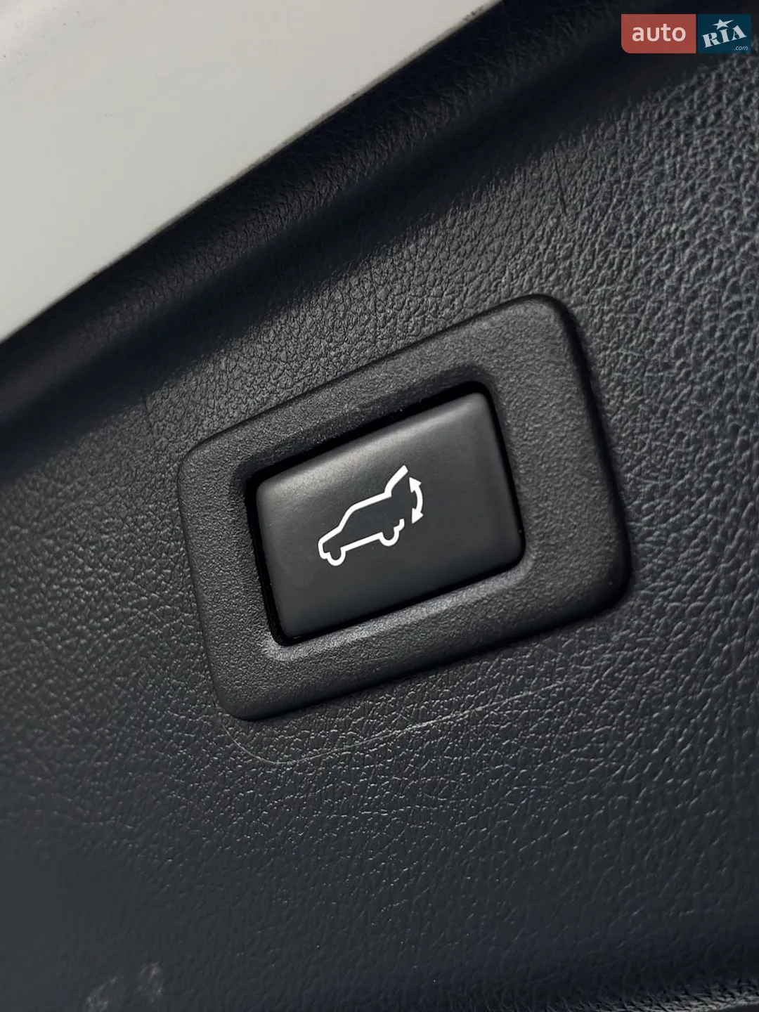 2016 Subaru Outback - мініатюра 19