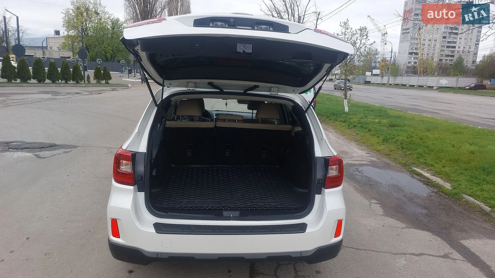 2019 Subaru Outback - мініатюра 12
