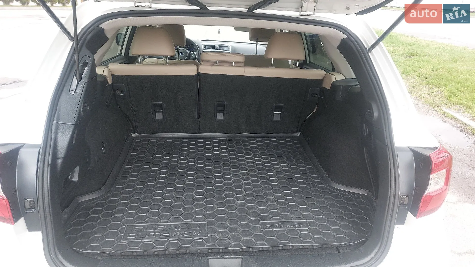 2019 Subaru Outback - мініатюра 17