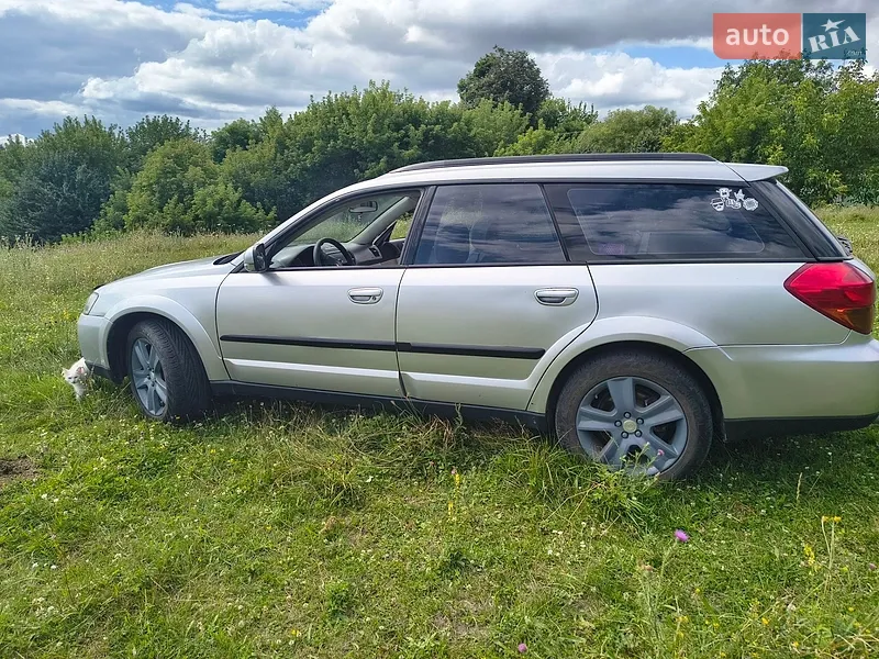 Subaru Outback 2004