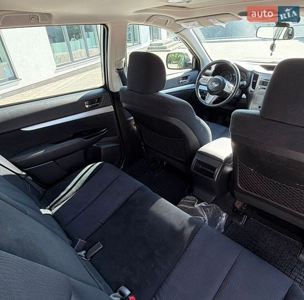 Універсал Subaru Outback 2010 в Самборі