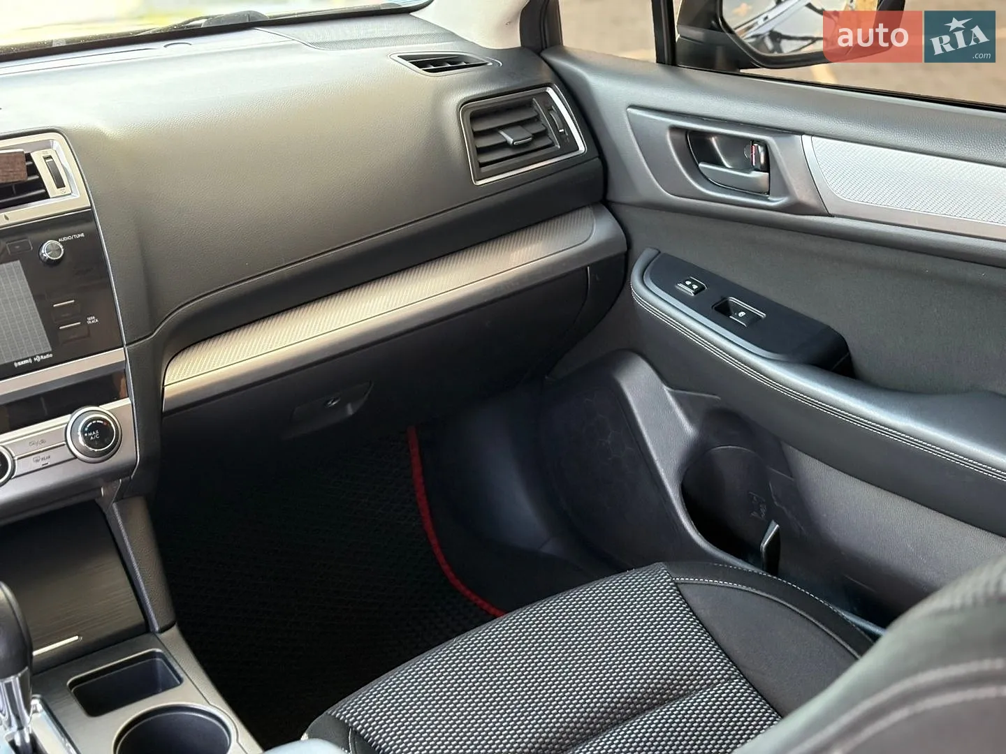 2016 Subaru Outback - мініатюра 37
