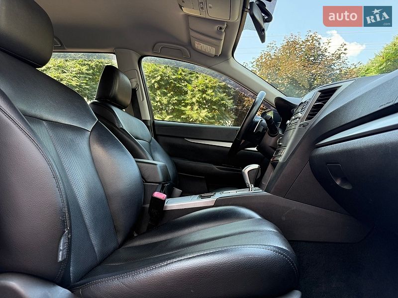Універсал Subaru Outback 2012 в Києві