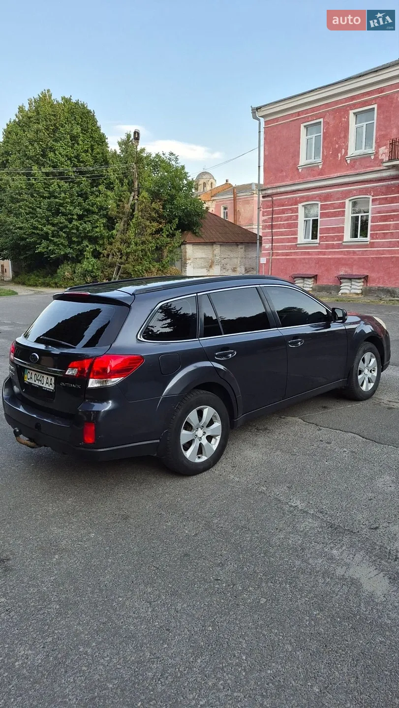 2011 Subaru Outback - мініатюра 4