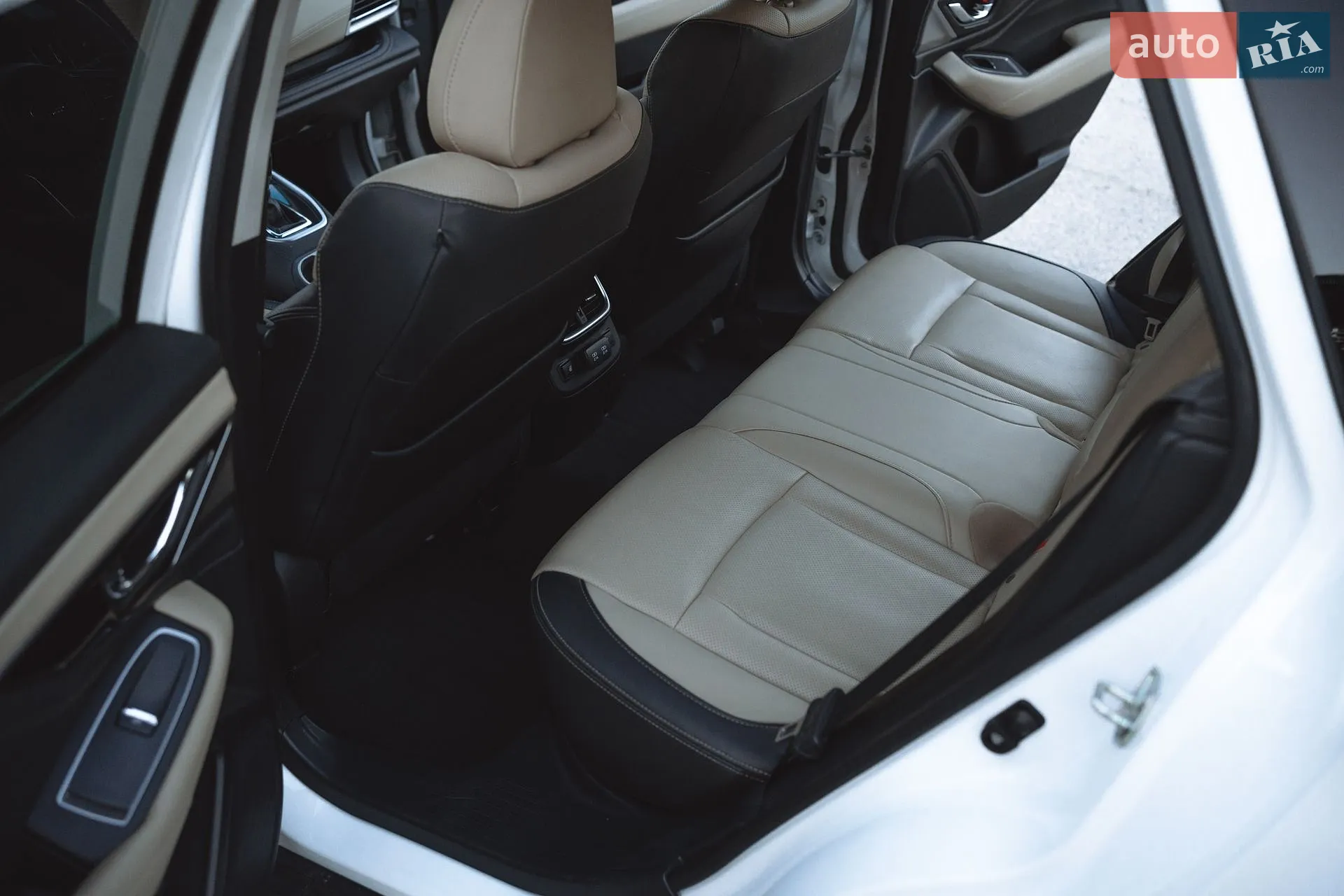 2020 Subaru Outback - мініатюра 11