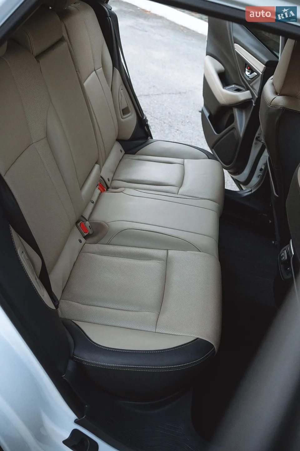 2020 Subaru Outback - мініатюра 19