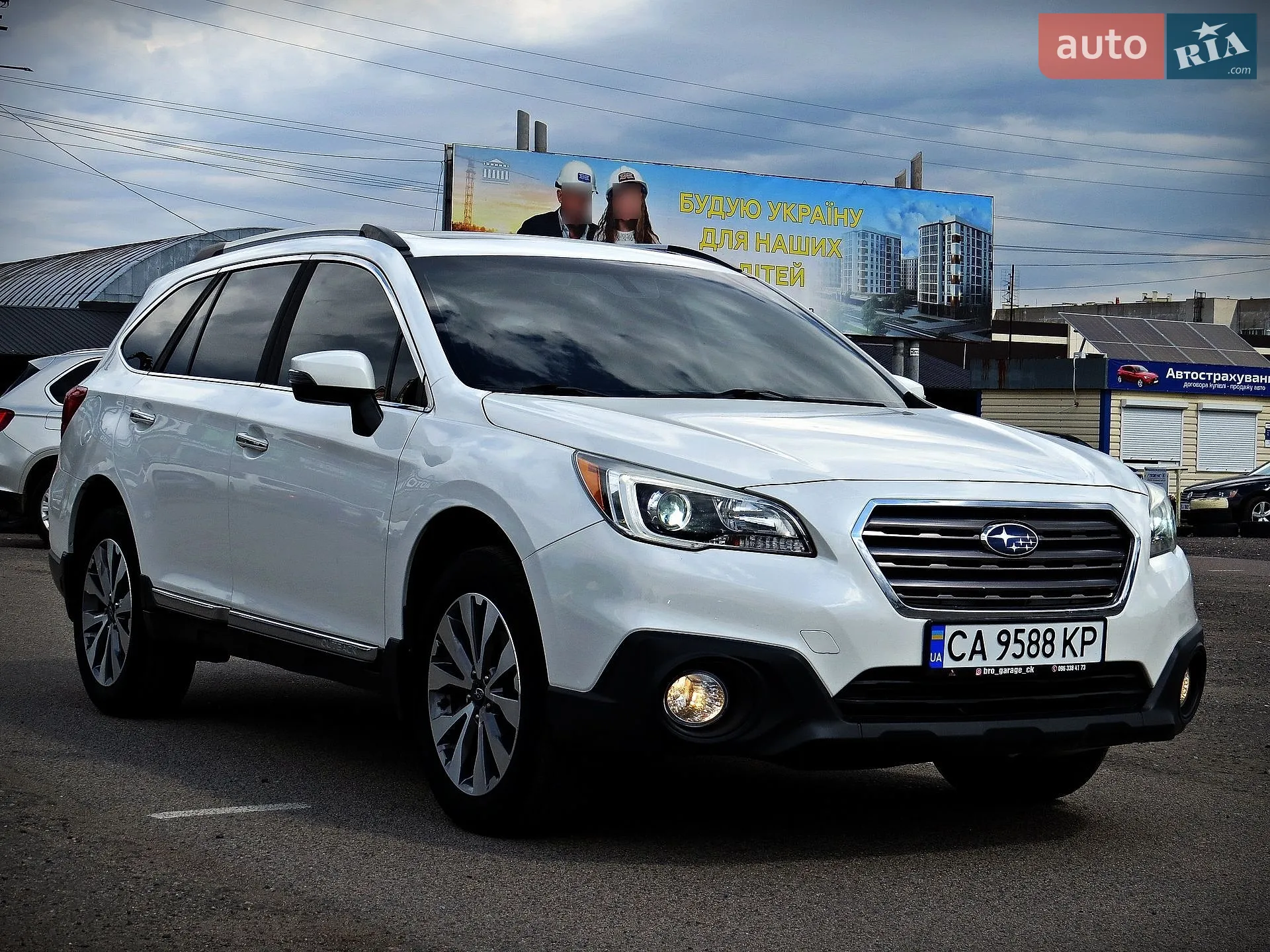 2017 Subaru Outback - мініатюра 2
