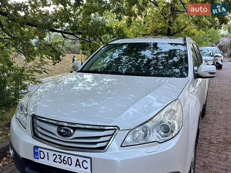 Subaru Outback 2011