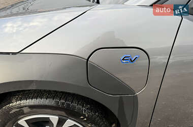 Внедорожник / Кроссовер Subaru Solterra 2024 в 