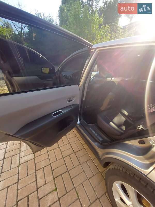 Внедорожник / Кроссовер Subaru Tribeca 2006 в Славянске фото 14 Внедорожник / Кроссовер Subaru Tribeca 2006 в Славянске
