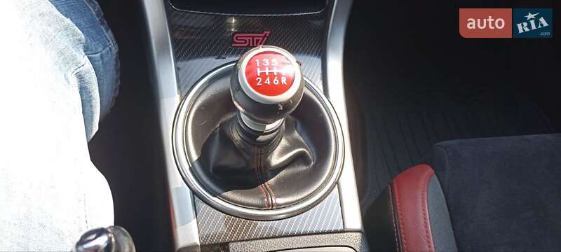 Седан Subaru WRX STI 2015 в Умани