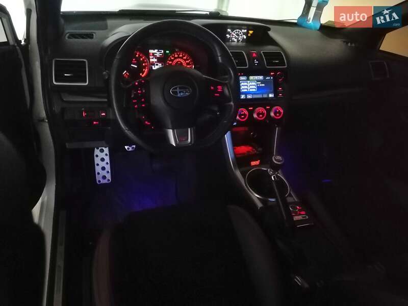 Седан Subaru WRX STI 2015 в Умани