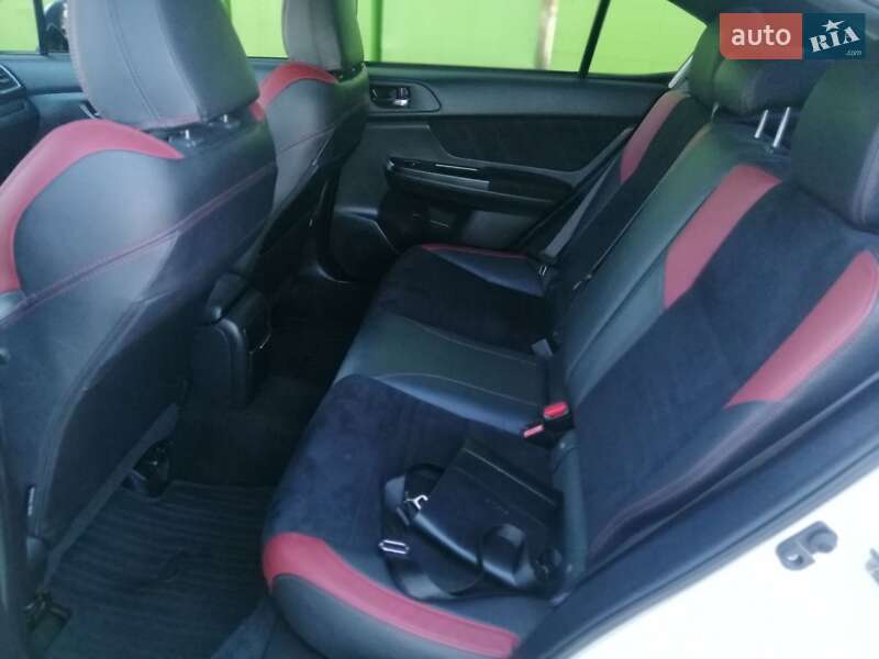 Седан Subaru WRX STI 2015 в Умани