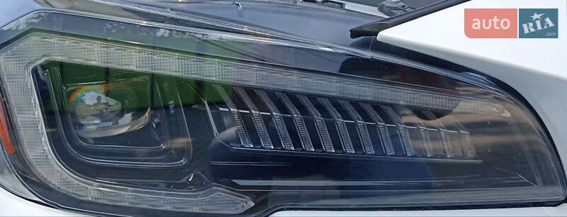 Седан Subaru WRX STI 2015 в Умани