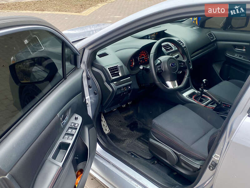 Седан Subaru WRX 2014 в Киеве