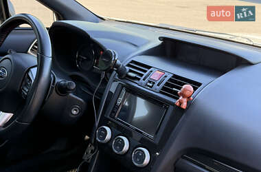 Седан Subaru WRX 2014 в 
