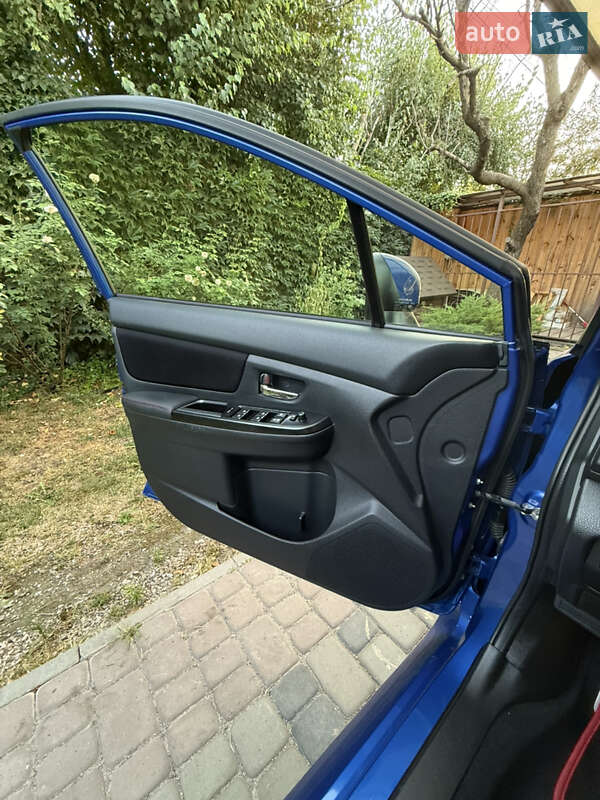 Седан Subaru WRX 2017 в Дніпрі