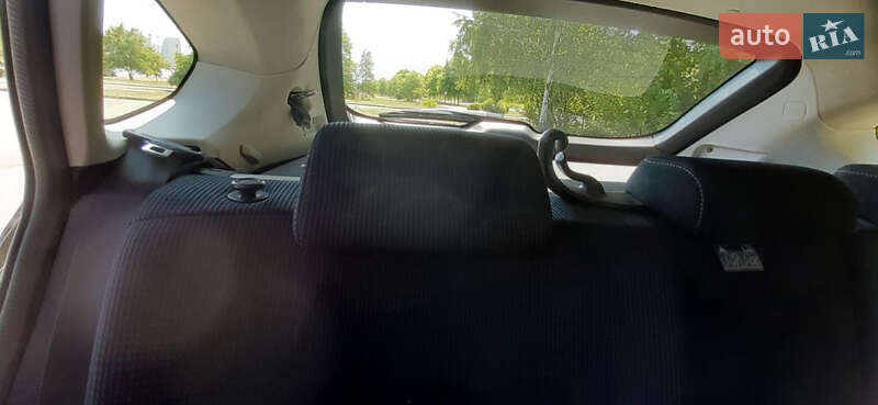 Позашляховик / Кросовер Subaru XV 2012 в Києві