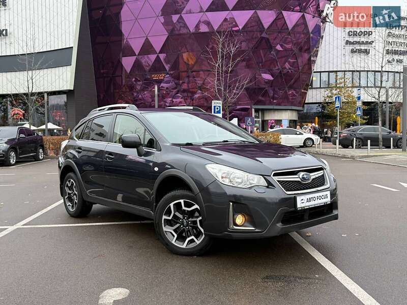 Внедорожник / Кроссовер Subaru XV 2016 в Киеве