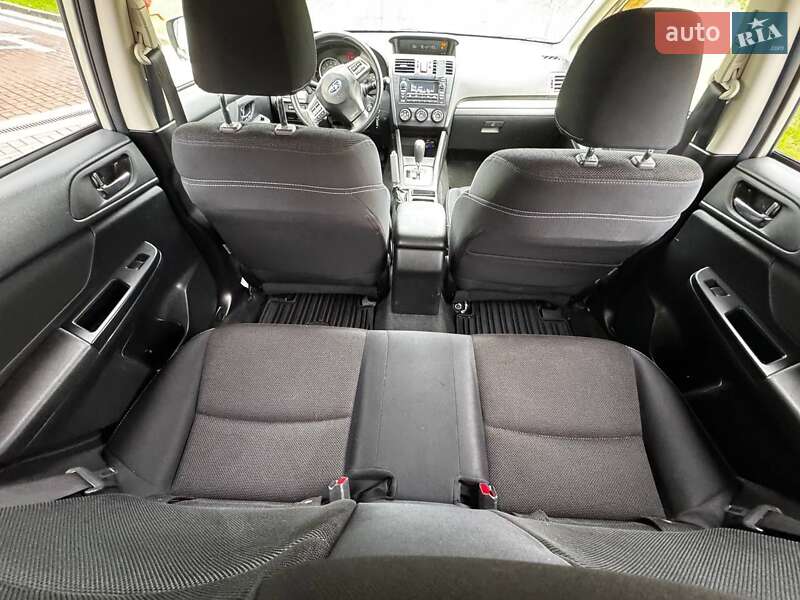 Внедорожник / Кроссовер Subaru XV 2013 в Киеве