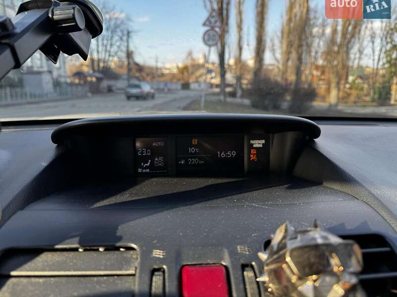 Внедорожник / Кроссовер Subaru XV 2012 в Киеве