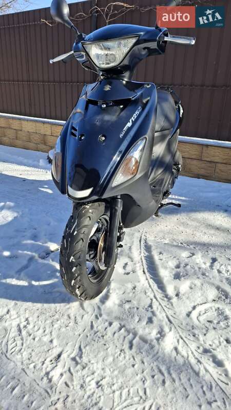 Макси-скутер Suzuki Address V125 2013 в Первомайске