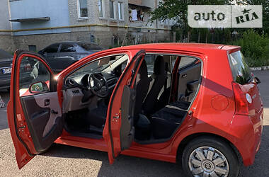 Хэтчбек Suzuki Alto 2011 в Червонограде