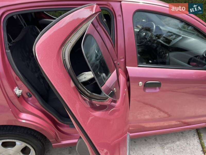 Седан Suzuki Alto 2009 в Стрию