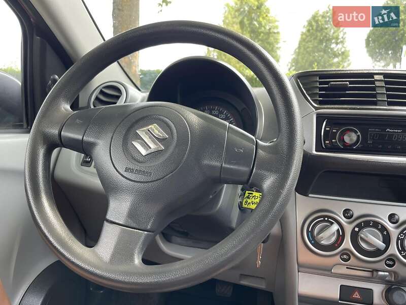 Седан Suzuki Alto 2009 в Стрию