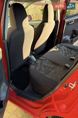 Хэтчбек Suzuki Alto 2010 в 