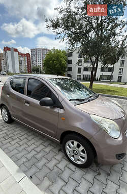 Хэтчбек Suzuki Alto 2010 в 