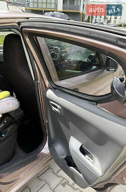 Хэтчбек Suzuki Alto 2010 в 