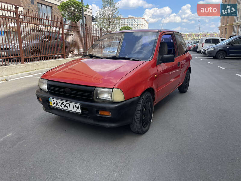 Хэтчбек Suzuki Alto 1995 в 