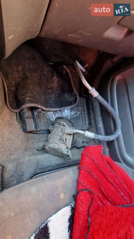 Хэтчбек Suzuki Alto 2003 в Бучаче