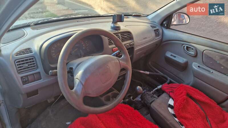 Хэтчбек Suzuki Alto 2003 в Бучаче