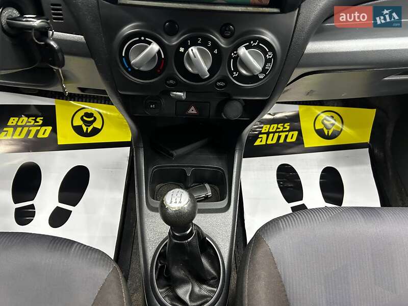 Хетчбек Suzuki Alto 2013 в Чернівцях фото 17 Хетчбек Suzuki Alto 2013 в Чернівцях