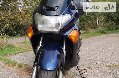 Максі-скутер Suzuki Avenis 150 2001 в 