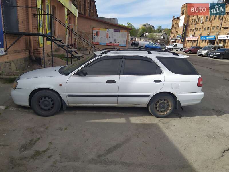 Suzuki Baleno 2000