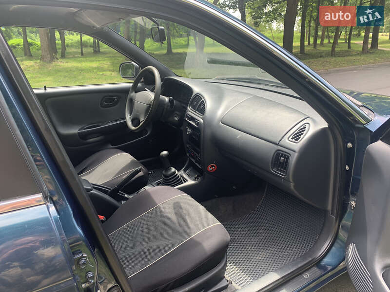 Седан Suzuki Baleno 1996 в Львове