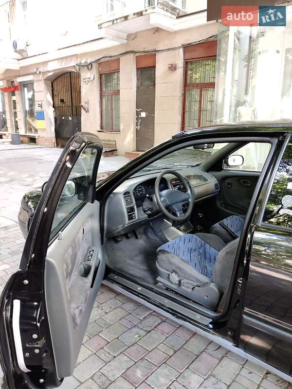 Хетчбек Suzuki Baleno 1999 в Одесі