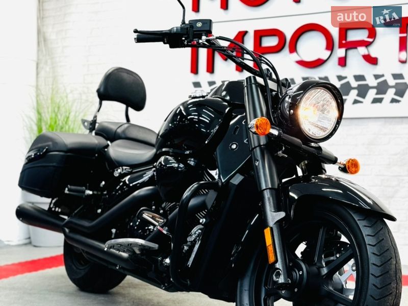 Suzuki Boulevard C90 2012