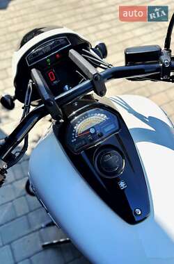 Мотоцикл Круизер Suzuki Boulevard M109R 2007 в 
