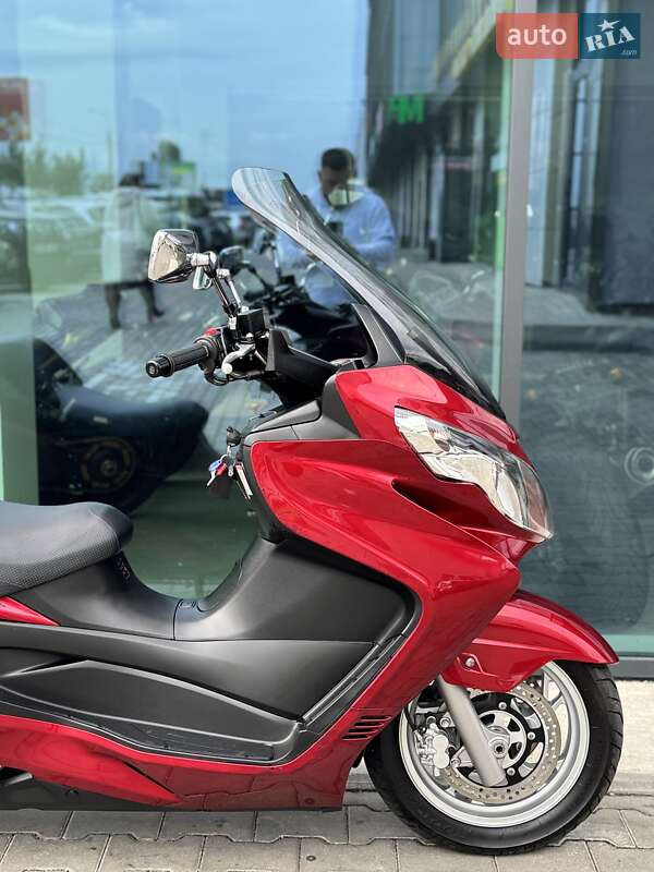 Макси-скутер Suzuki Burgman 400 2008 в Ровно