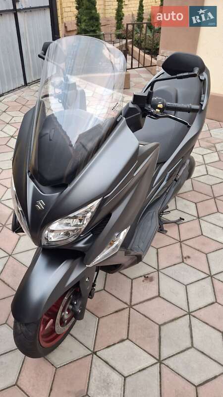 Макси-скутер Suzuki Burgman 400 2018 в Днепре